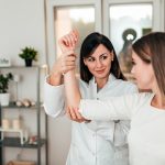 A szépségipari munka egyik nagy átka: az ínhüvelygyulladás váll vizsgálat